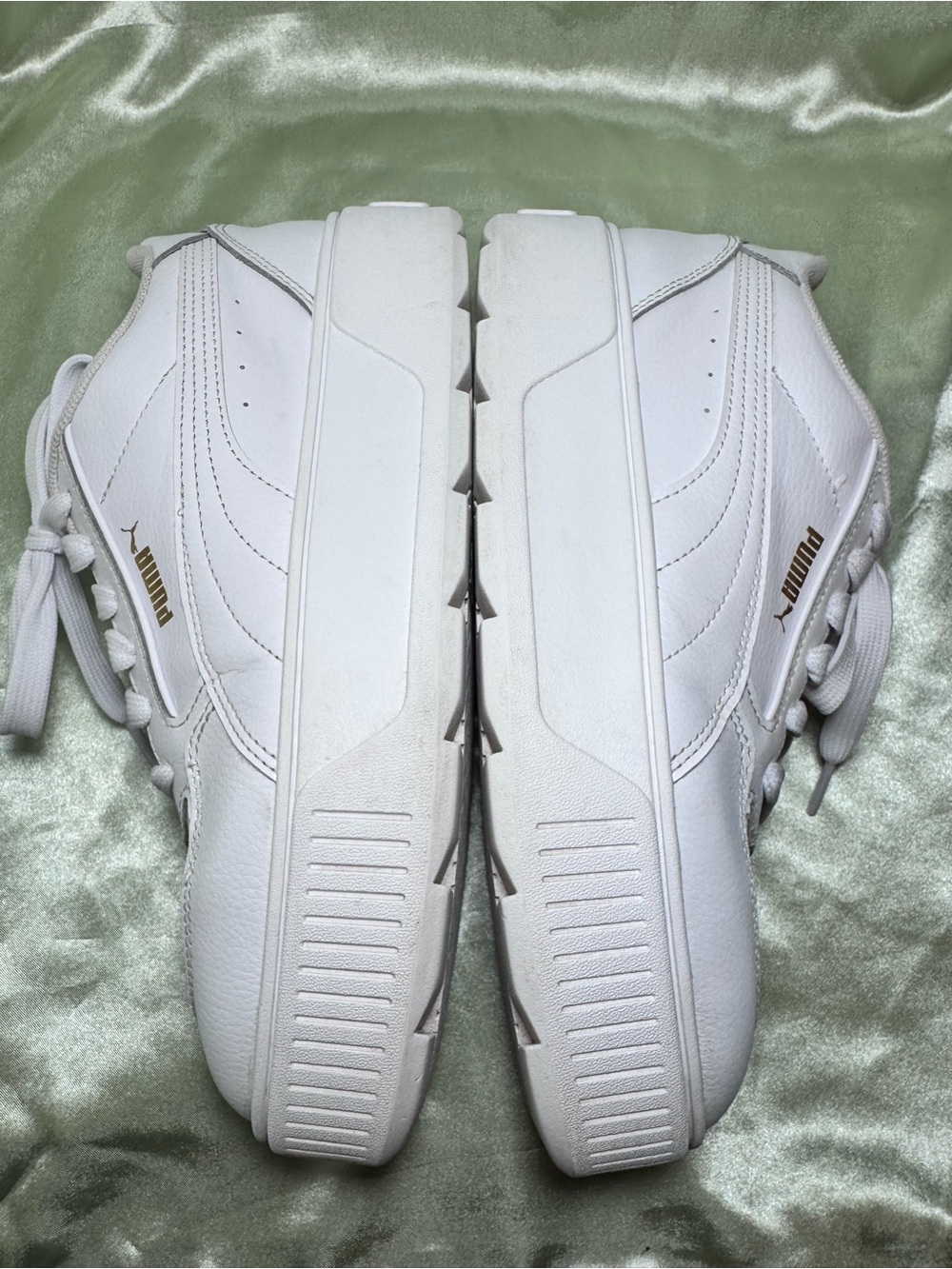 Puma Platform Lace-Up Classic Leather Sneaker with Gold Logo Women’s size 8.5 - Picture 7 of 9